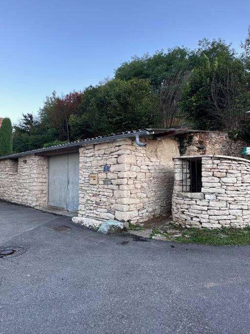 La Maison De Mounette L'Isle-d'Abeau Dış mekan fotoğraf